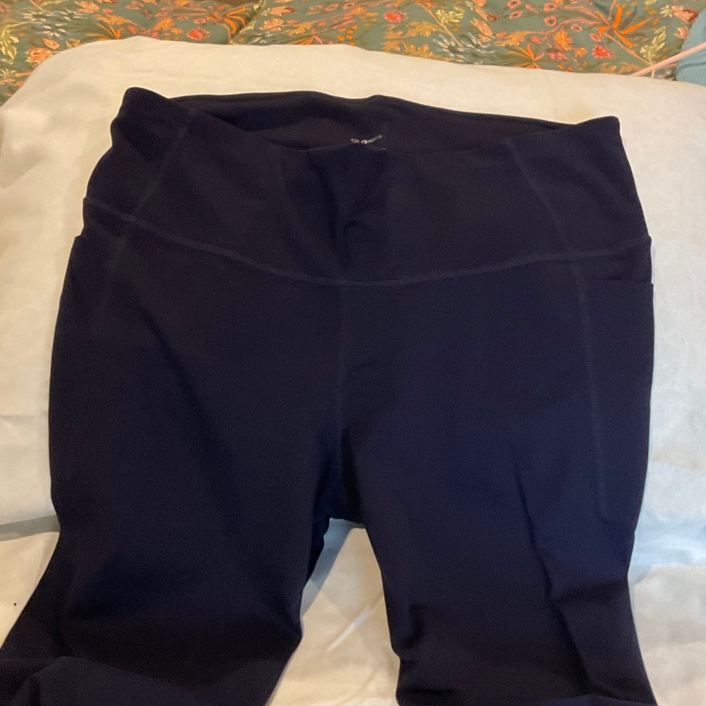 GAPFit Navy Performance Leggings